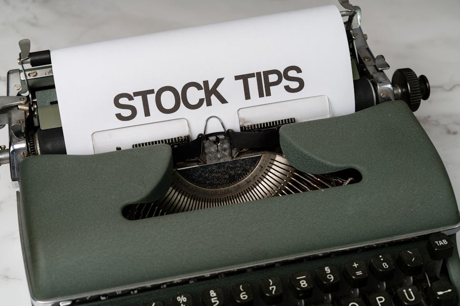 Consulenza finanziaria efficace: macchina da scrivere con consigli azionari per trasformare le tue finanze e raggiungere i tuoi obiettivi