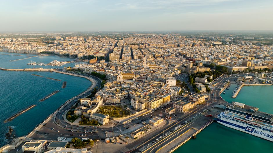 Bari promuove la legalità nelle scuole con nuovi laboratori sui diritti per i giovani