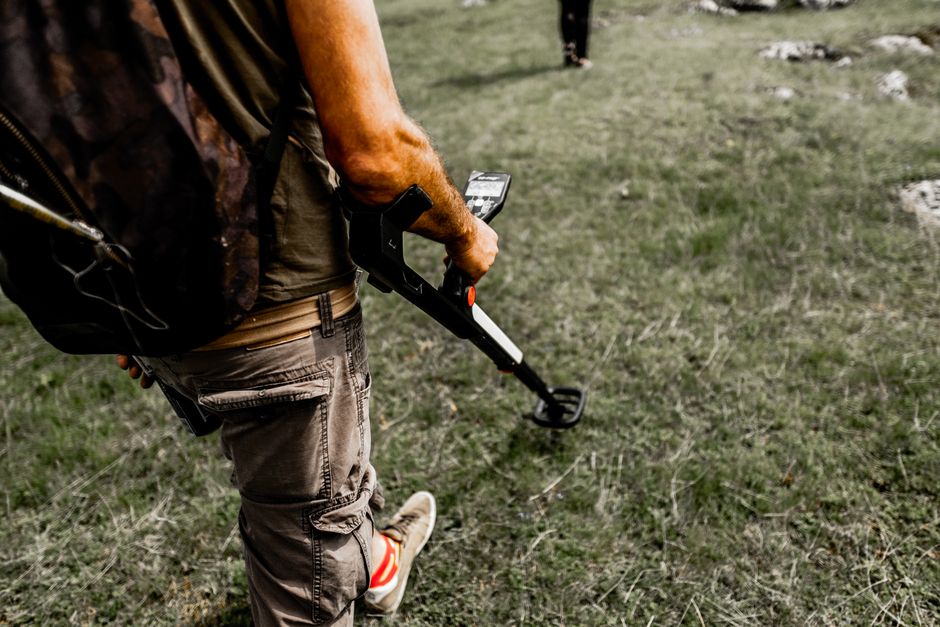 Metal detector a scuola: la circolare Valditara-Piantedosi e le nuove regole per la sicurezza negli istituti