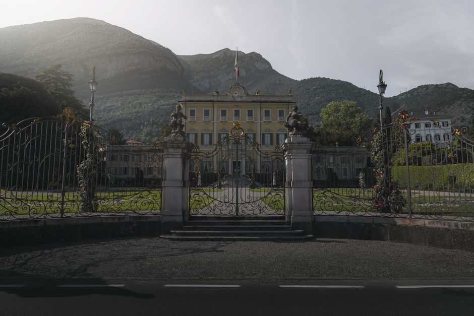 La scuola italiana tra crisi di prestigio e precarietà: l'appello di Dacia Maraini per una riforma del valore docente