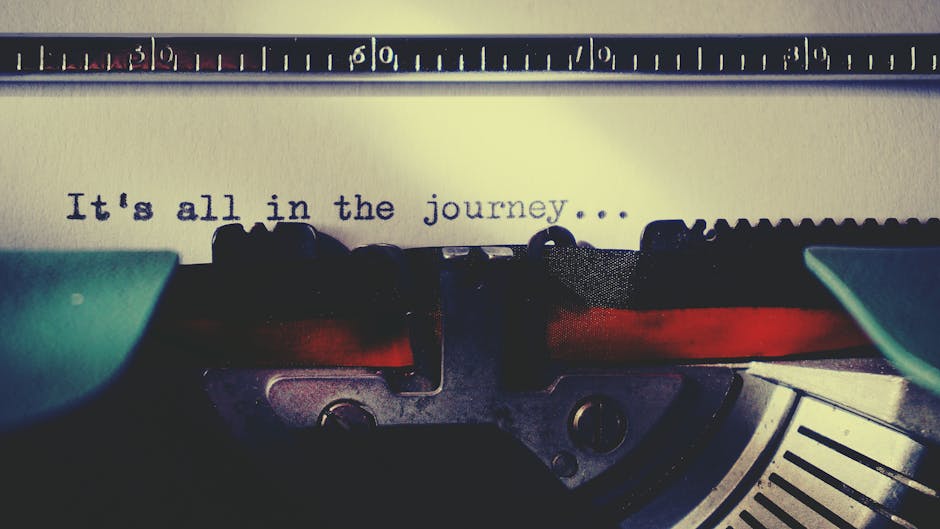 Macchina da scrivere vintage con la frase 'It's all in the journey' che evoca il percorso poetico di Parini e la sua musa ispiratrice.
