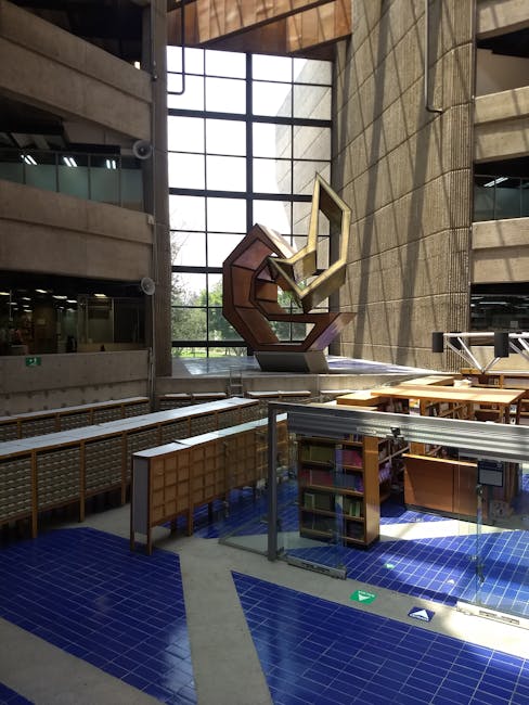 Scultura geometrica in biblioteca: un esempio visivo di circonferenza, area e perimetro applicati all'arte e all'architettura