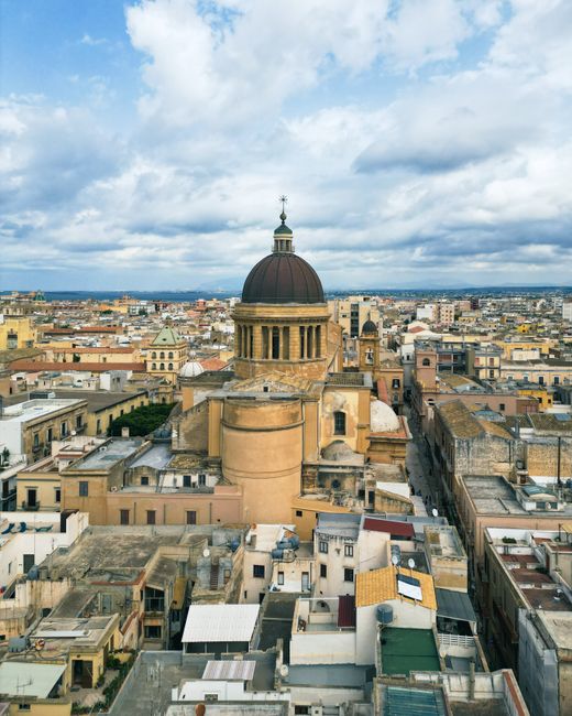 Emergenza meteo a Marsala: il piano di ripristino per la scuola Alcide De Gasperi dopo la tromba d'aria