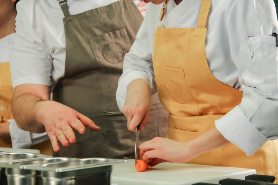 Chef Ambrogio arriva nelle scuole milanesi con 70.000 libretti di ricette educative