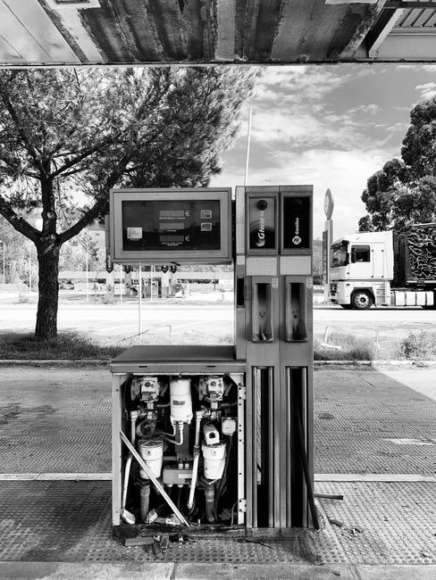 Sciopero autotrasportatori e carenza carburanti: come gestire le assenze dei docenti in Campania