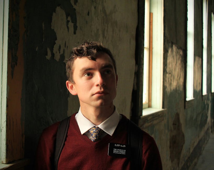 Studente di 12 anni cade dalla finestra scolastica: grave incidente, nessun intervento tempestivo