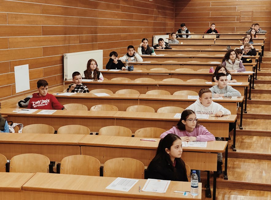 Organici del personale educativo 2026/27: alunni e posti in calo, esuberi in riassorbimento promesso dal Ministero e allarme strutturale di UIL Scuola