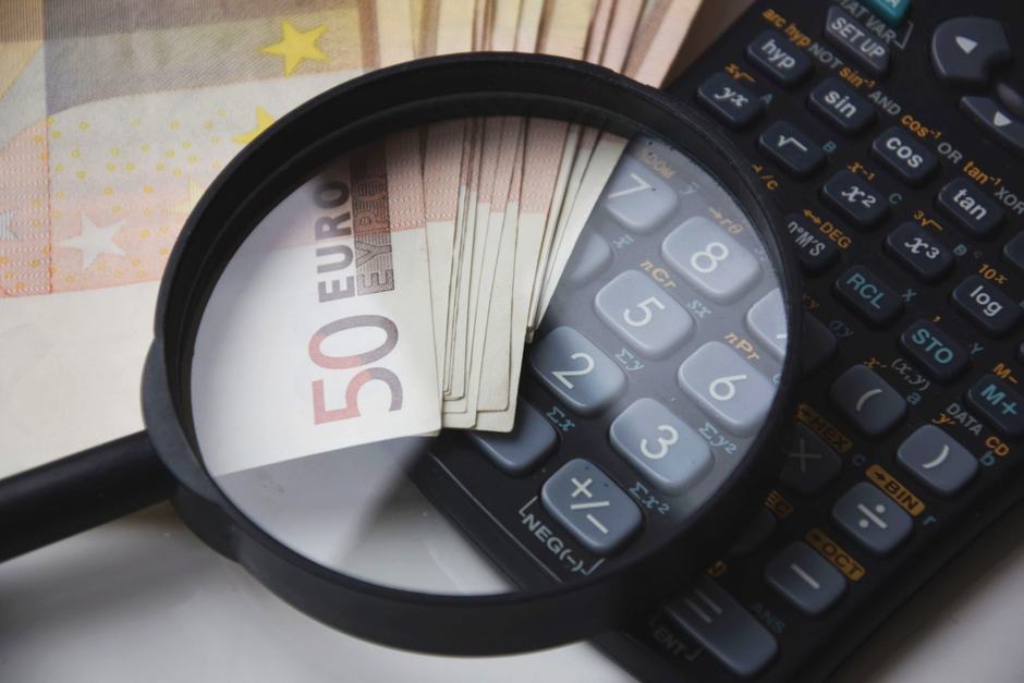 Falsi rimborsi Irpef: come riconoscere le nuove truffe via SMS e proteggere i propri dati