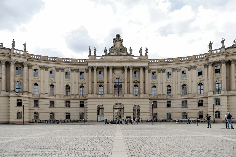Università Humboldt di Berlino, simbolo di opportunità di studio all'estero con il Programma Itaca 2026/27 e borse di studio.