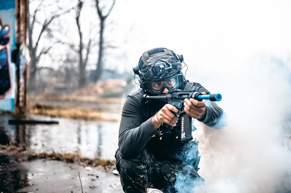 Ragazzo di 16 anni con pistola softair davanti a scuola: situazione e conseguenze