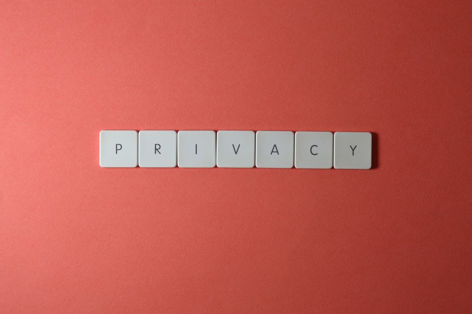 IA e algoritmi a scuola: il Garante Privacy definisce i paletti per la tutela dei dati e dei diritti degli studenti