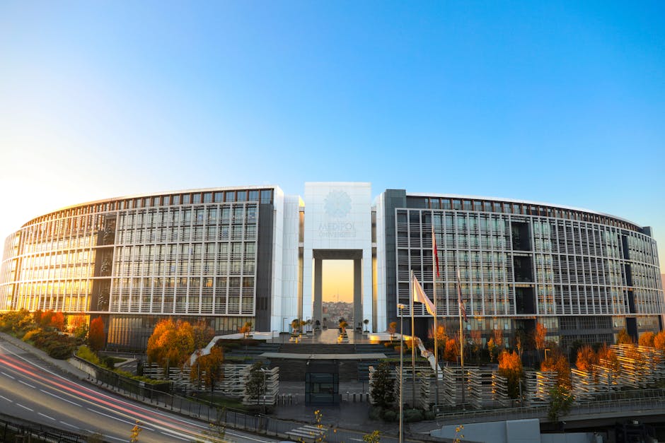 Edificio universitario Medipol, implicazioni per appalti scolastici e viaggi d'istruzione alla luce delle nuove normative ANAC sulle soglie.