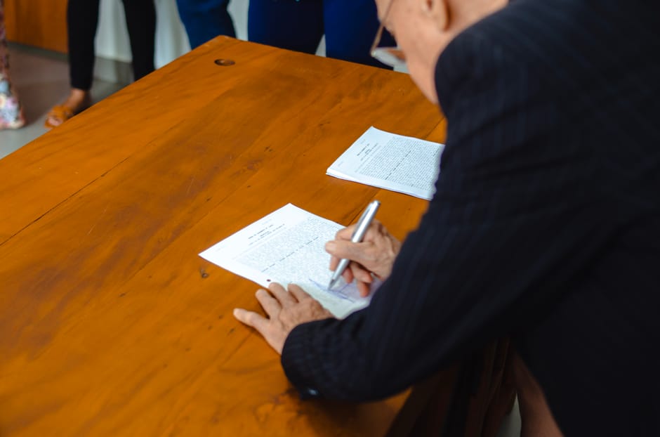 Firma documenti ufficiali Maturità 2026: Commissari e Presidenti nominati il 4 giugno. Scopri dove trovare gli elenchi completi.