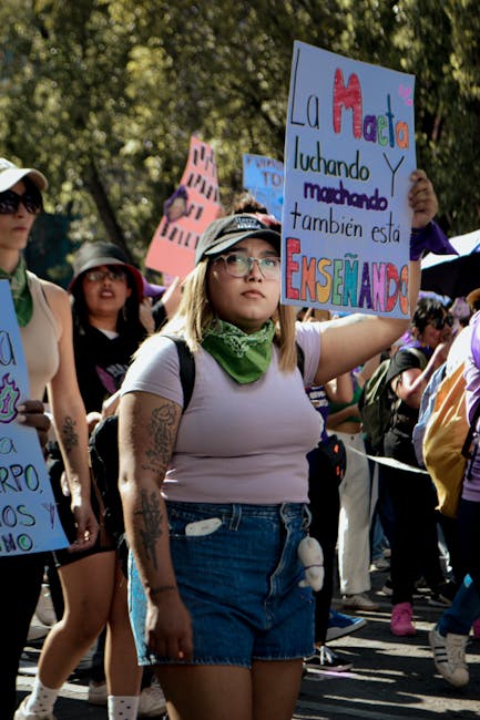 Giornata Internazionale dei Diritti della Donna: parole di Valditara sulla scuola come baluardo di libertà e uguaglianza