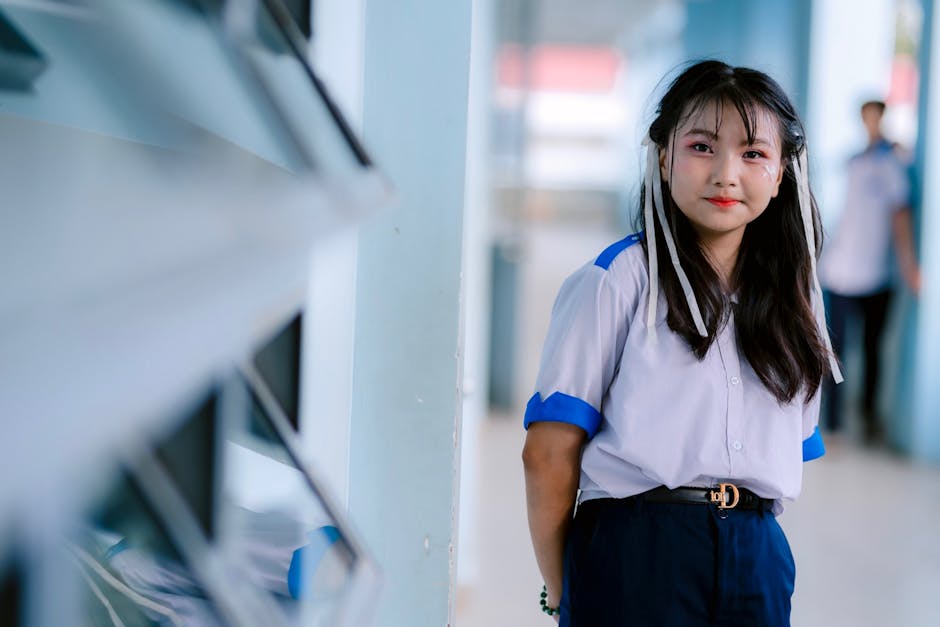 Lite fuori da scuola: studente di 16 anni accoltellato al collo e compagno ferito alla mano