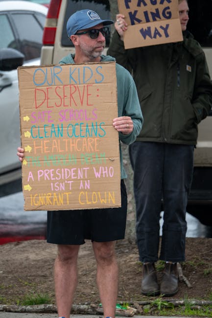 Manifestazione per un futuro migliore: scuole sicure, oceani puliti, sanità e un presidente non ignorante, per i nostri figli.