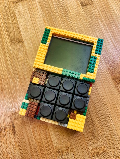 Calcolatrice realizzata con mattoncini Lego, strumento analogico per l'apprendimento della matematica secondo il metodo Bortolato.