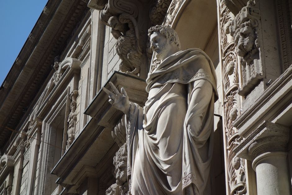 Figure esterne in classe: la nuova gestione della procedura di autorizzazione e i protocolli di privacy