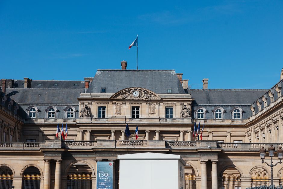 Francia il voto a 16 anni e tutele per i minori: le richieste dell'Unicef ai licei