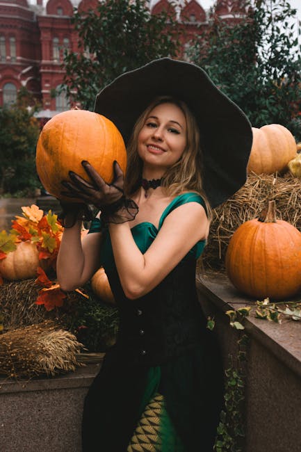 Ragazza vestita da strega con zucca, evento Fondazione Paoletti per la resilienza degli adolescenti a Perugia il 22 Ottobre
