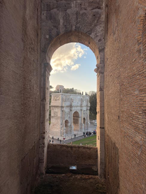 Arco di Costantino a Roma visto da un'apertura, simbolo di un sistema scolastico italiano che necessita di essere valorizzato e sostenuto.