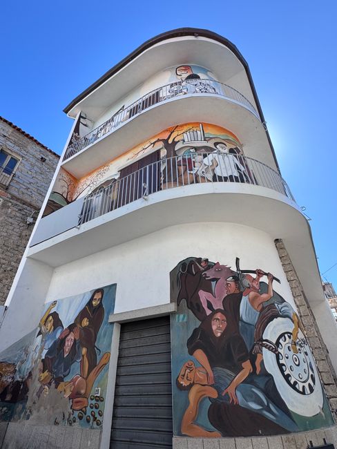 Reggio Calabria, il decoro scolastico al centro del dibattito: il Garante difende la scuola e promuove un vademecum