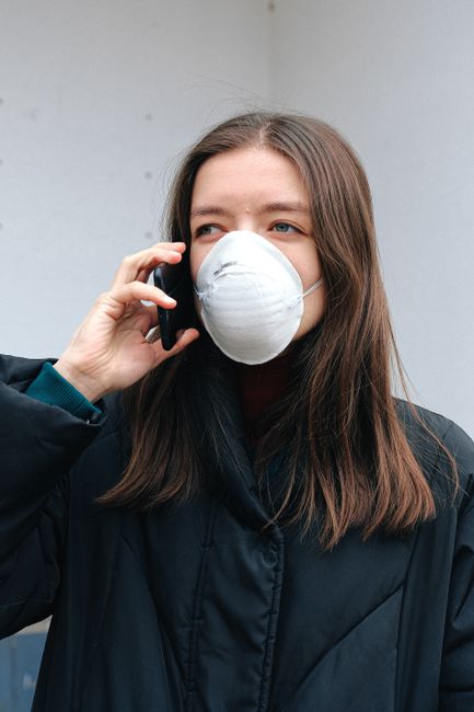 Smartphone come sintomo, non come malattia: Rossi chiede spazi pubblici sicuri per i giovani