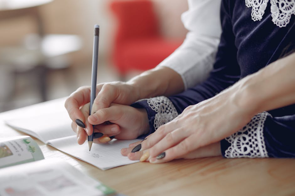 Anno di prova docenti: quali documenti scaricare e come usarli in modo pratico