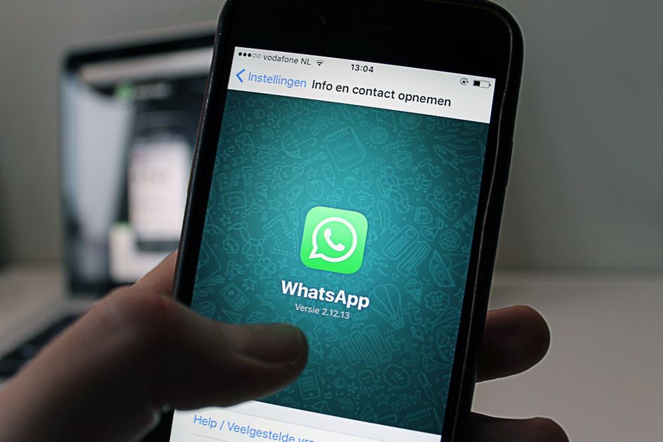 Dati sensibili degli alunni su WhatsApp: obblighi e responsabilità del docente alla luce del GDPR