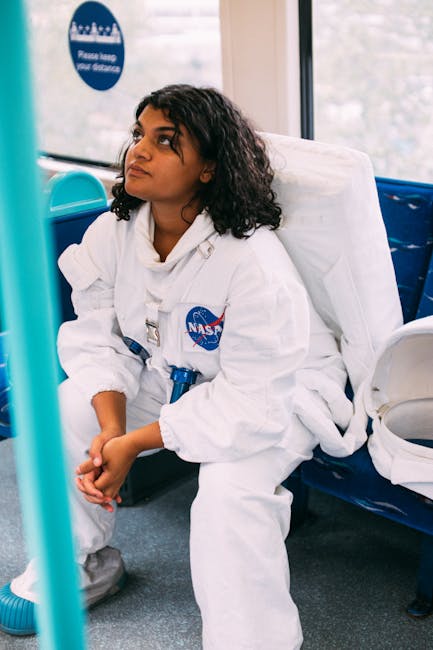Studentessa Unito Matematica in tuta da astronauta riflette sul futuro professionale e le sfide del corso di laurea innovativo.