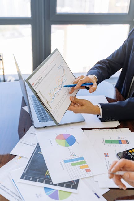 Analisi dati e grafici: sistemi informativi e trasformazione del settore assicurativo, focus su performance e strategie