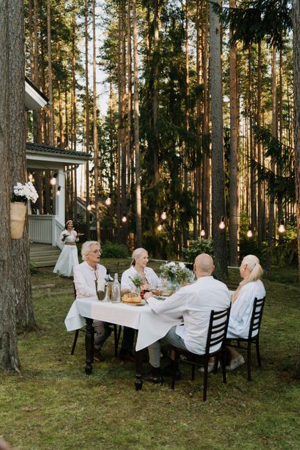 Il ricongiungimento della "famiglia del bosco": il Tribunale dell'Aquila autorizza il ritorno a tappe dei minori