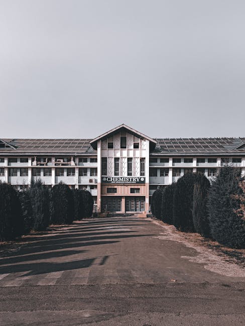 Edificio scolastico a Milano per il recupero degli anni persi e il completamento del percorso di studi con successo