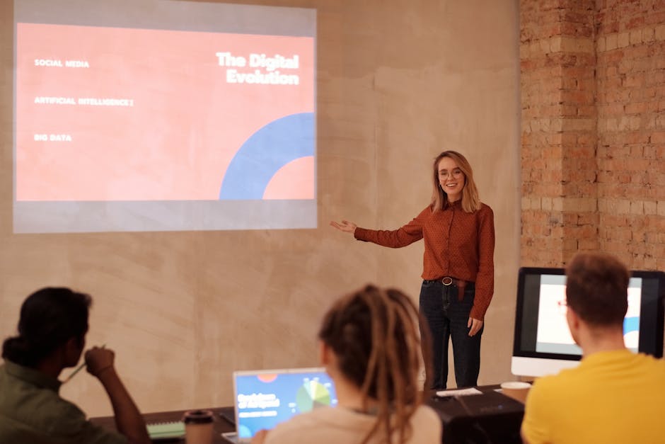 Presentazione sull'apprendimento personalizzato con AI: relatrice spiega strategie a studenti, focus su evoluzione digitale e intelligenza artificiale.