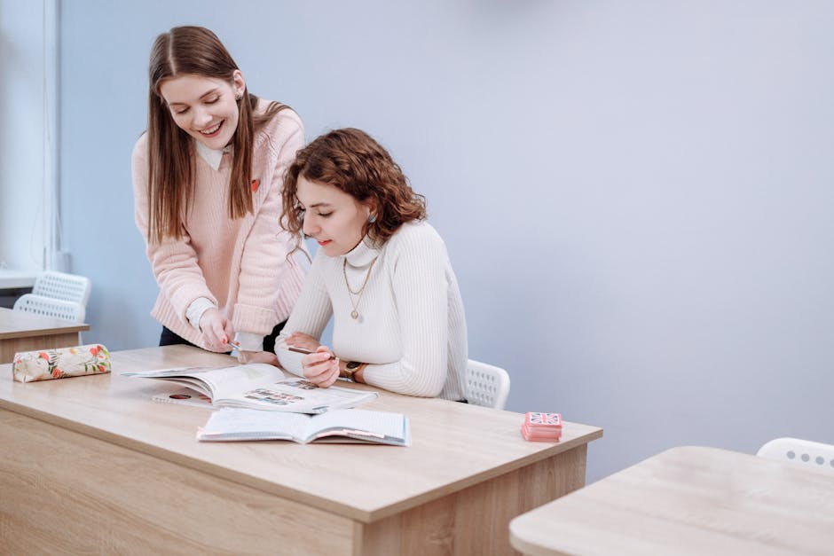 Docente scopre appunti su Dante gettati nel cestino: il caso che scuote il mondo scolastico