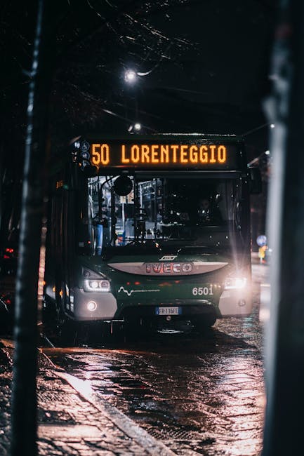 Lite sul bus finisce in accoltellamento: tre ragazzi in custodia cautelare a Milano, con due minorenni