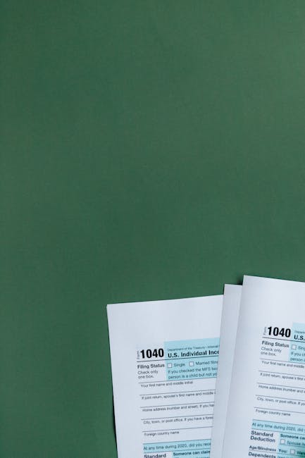 Modello 1040 tasse scolastiche a.s. 2026/27: tasse obbligatorie e chi le paga. Documento imposte per iscrizione scolastica.