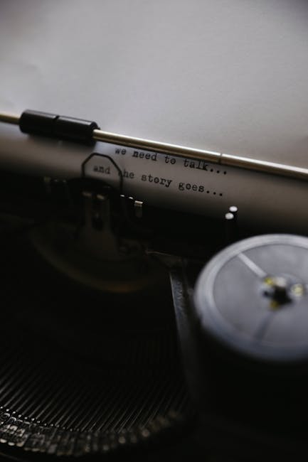 Macchina da scrivere con frase 'Dobbiamo parlare... la storia continua', metafora di dialogo e prevenzione nelle scuole