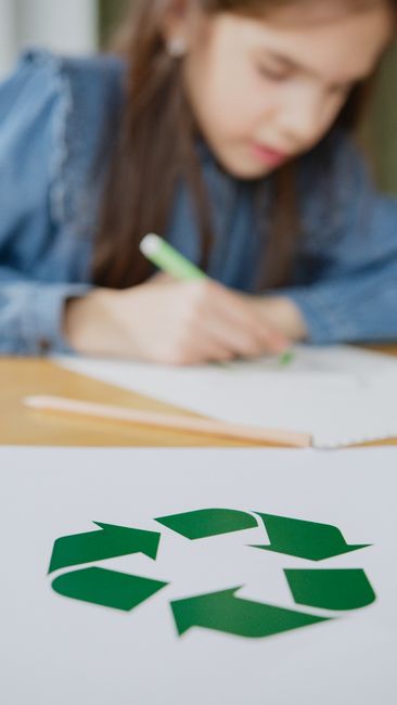 Responsabilità educativa e industria culturale: l’appello di Schettini per un’alleanza tra scuola e modelli mediatici