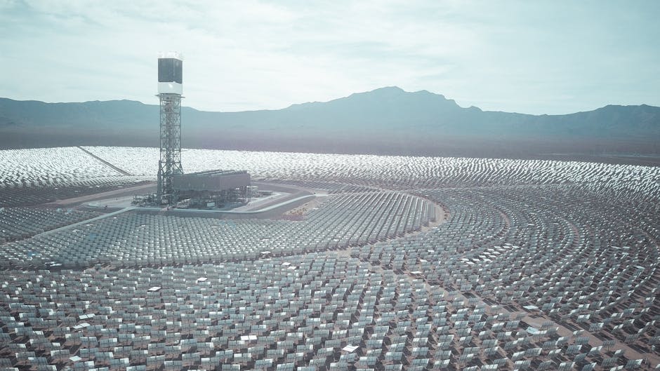 Impianto solare termodinamico Ivanpah, esempio di innovazione e sostenibilità Libre KG nel settore energetico rinnovabile con specchi e torre