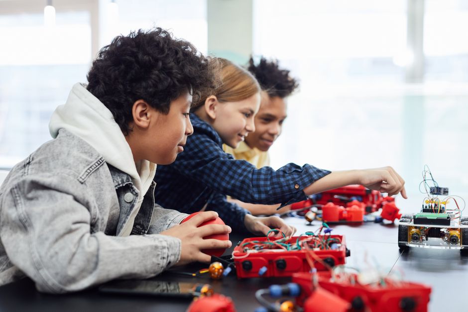 WeSchool e Qualcomm innovano la scuola europea con realtà virtuale e competenze psicosociali