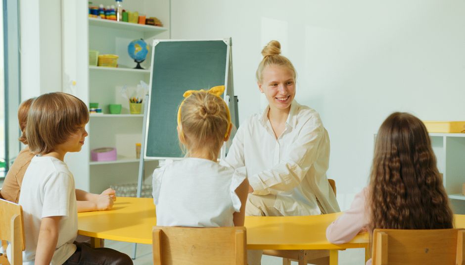 Docente part-time e attività di content creation: la Cassazione chiarisce i limiti della decadenza