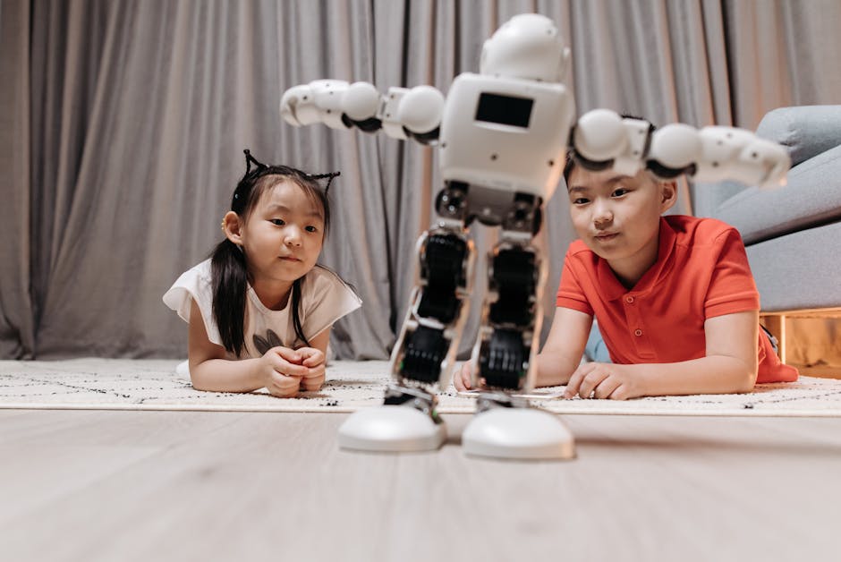 Bambini asiatici interagiscono con robot: futuro dell'apprendimento innovativo e tecnologia educativa per bambini e ragazzi