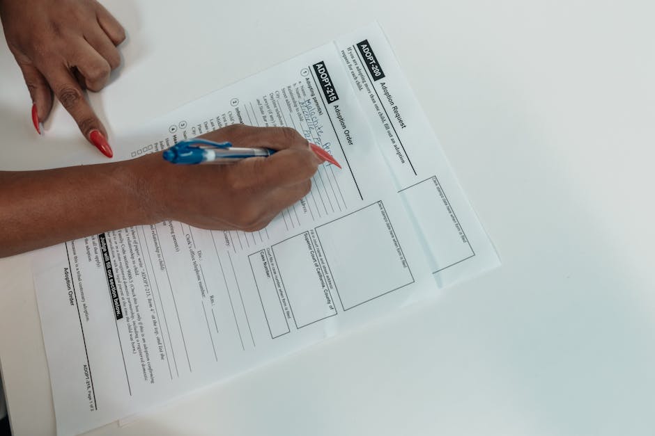 Compilazione modulo ADOPT-215 per richiesta di adozione: guida all'accesso agli atti, documenti necessari e procedura di ricorso in caso di rifiuto.