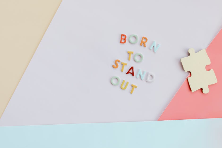 Lettere colorate Born to stand out e puzzle per il PEI Unico: approccio distintivo per il supporto educativo inclusivo e personalizzato.