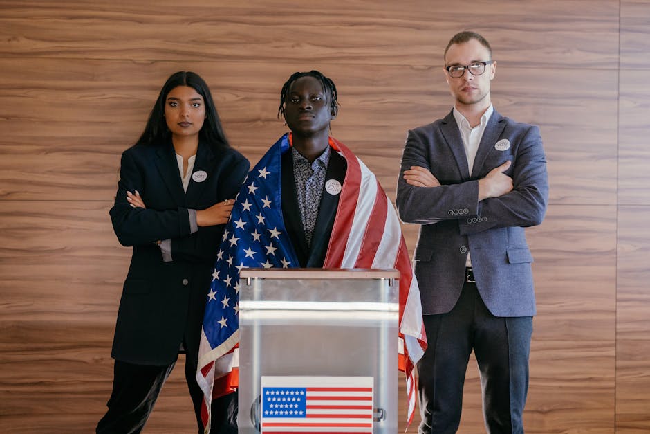 Team elettorale multietnico con bandiera USA e urna, simbolo di democrazia e futuro politico in Colombia con Gaitana AI.