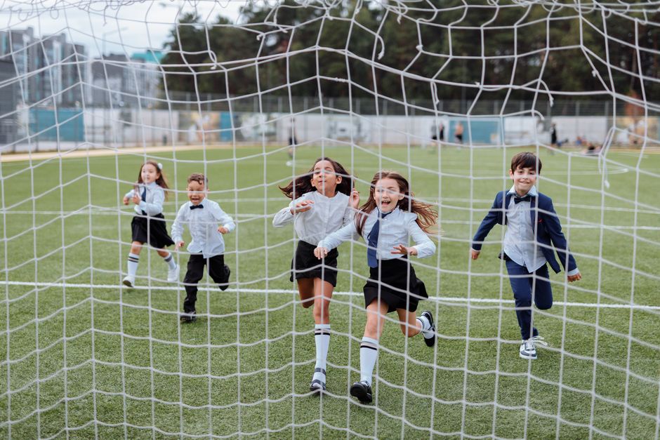 L'evoluzione della scuola europea verso il 2026: IA etica, resilienza e competenze green nei nuovi pilastri didattici