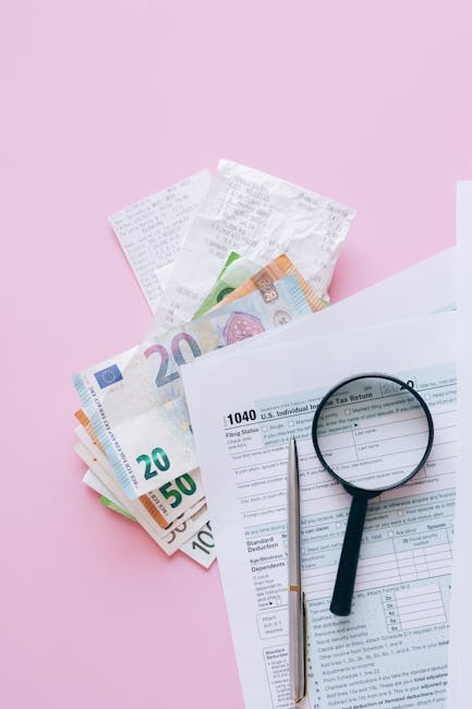 Calcolo bonus mamme lavoratrici 2025: scontrini, euro e modulo 1040 con lente d'ingrandimento per agevolazioni fiscali e detrazioni.