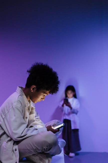 Giovani e smartphone: opportunità e sfide dell'imprenditorialità digitale per le nuove generazioni, focus sull'innovazione e il futuro.