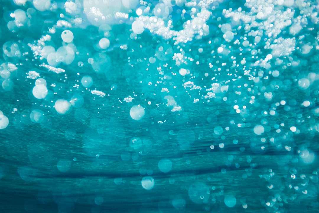 Scopri l'Indice di Rifrazione dell'Acqua: Un Viaggio nel Mondo della Fluidodinamica